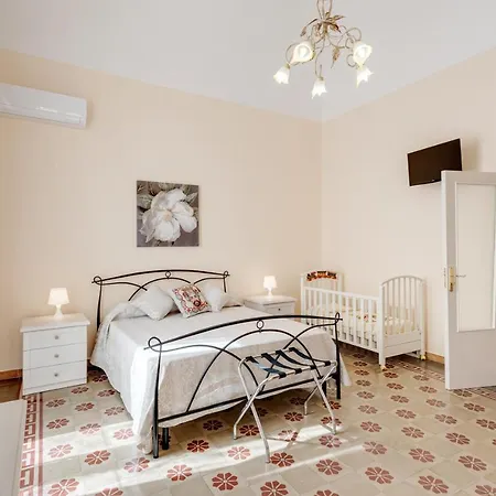 With Terrace- Casa Mariella
